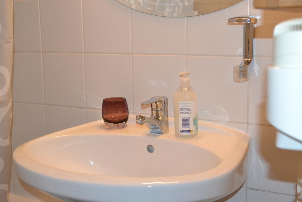 Goldfisch Apartment Hoher Markt Вена Экстерьер фото