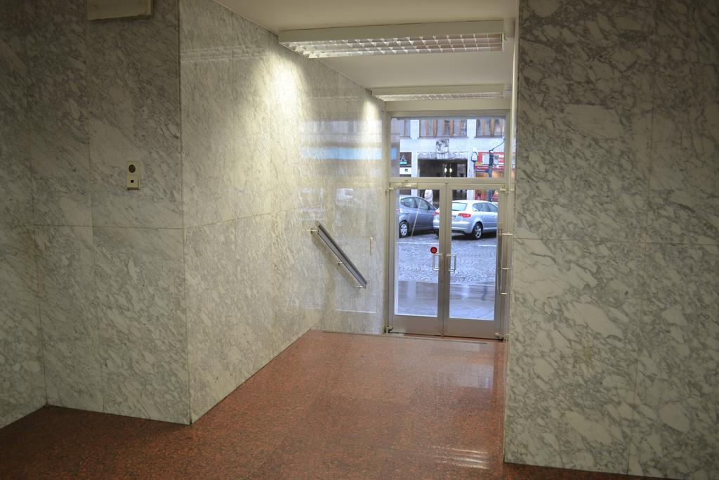 Goldfisch Apartment Hoher Markt Вена Номер фото
