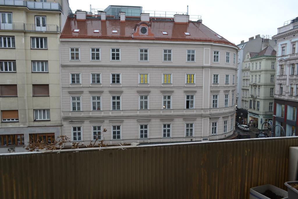 Goldfisch Apartment Hoher Markt Вена Экстерьер фото
