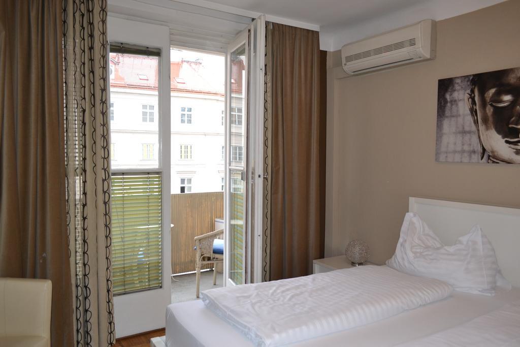Goldfisch Apartment Hoher Markt Вена Номер фото